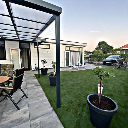 Ferienhaus Luxchalet #Vaju Lathum# Am See, Strand, Pool, Nationalpark Luaran gambar